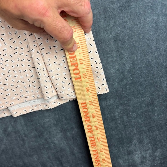 Adrianna Papell Cream Ruffled Flutter Sleeve Blouse Sz 1X - Picture 4 of 8